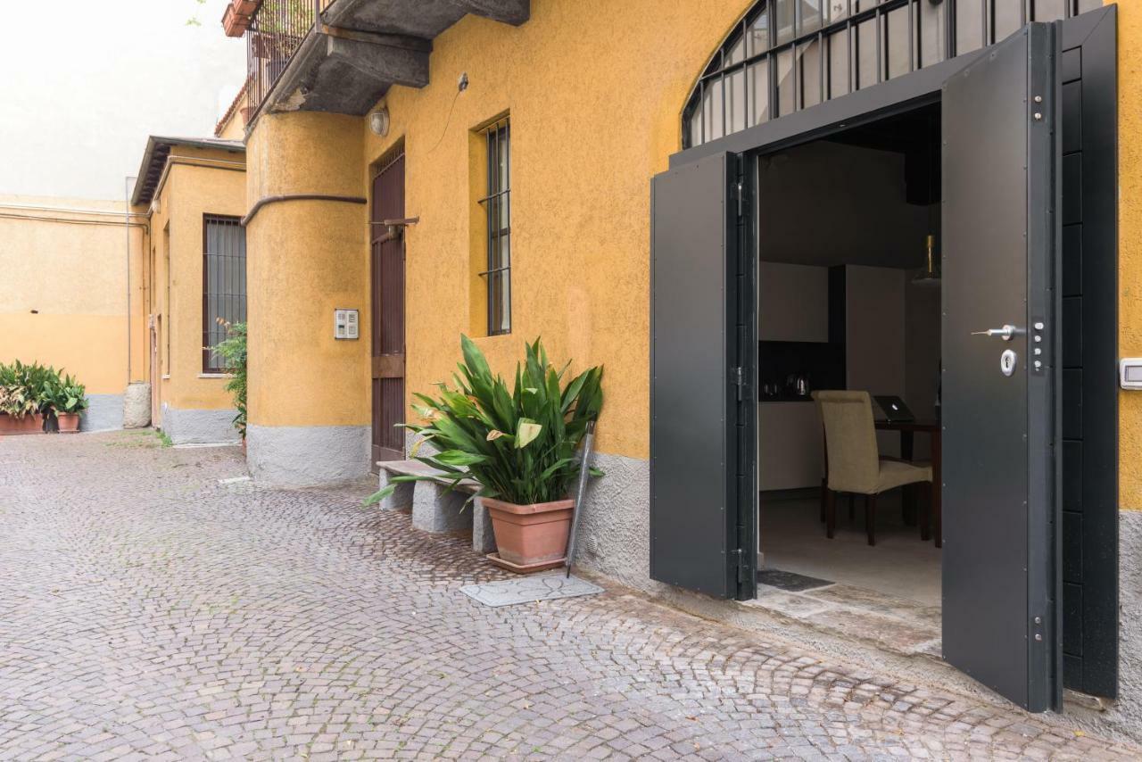 Le Scuderie Di Sant'Ambrogio Apartment Милано Екстериор снимка