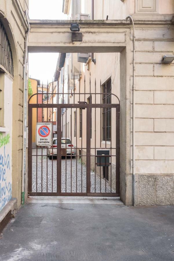 Le Scuderie Di Sant'Ambrogio Apartment Милано Екстериор снимка